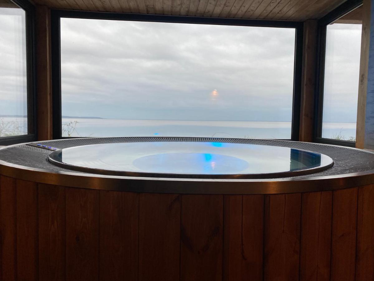 Rewa Cztery Pory Roku Villa Buitenkant foto